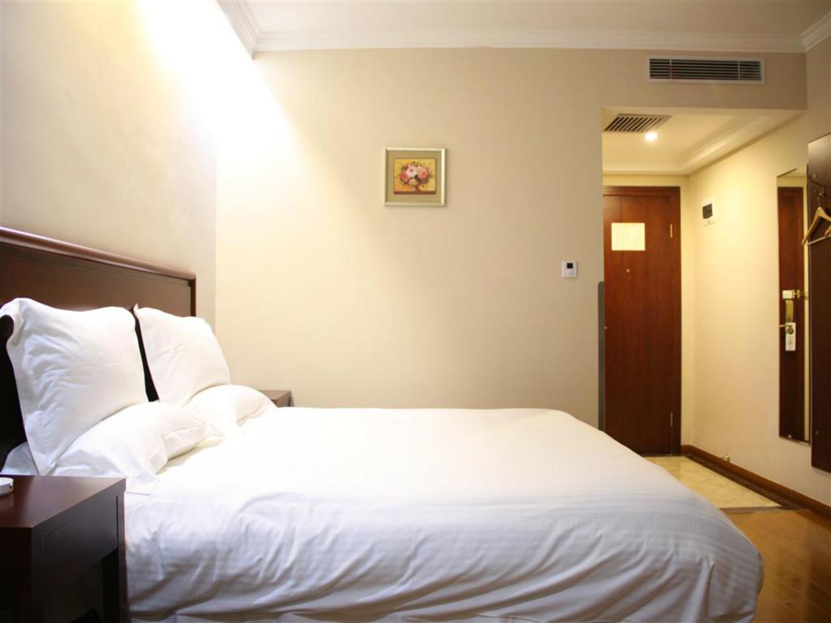 GreenTree Inn Beijing East Yizhuang District Second Kechuang Street Express Hotel Bagian luar foto